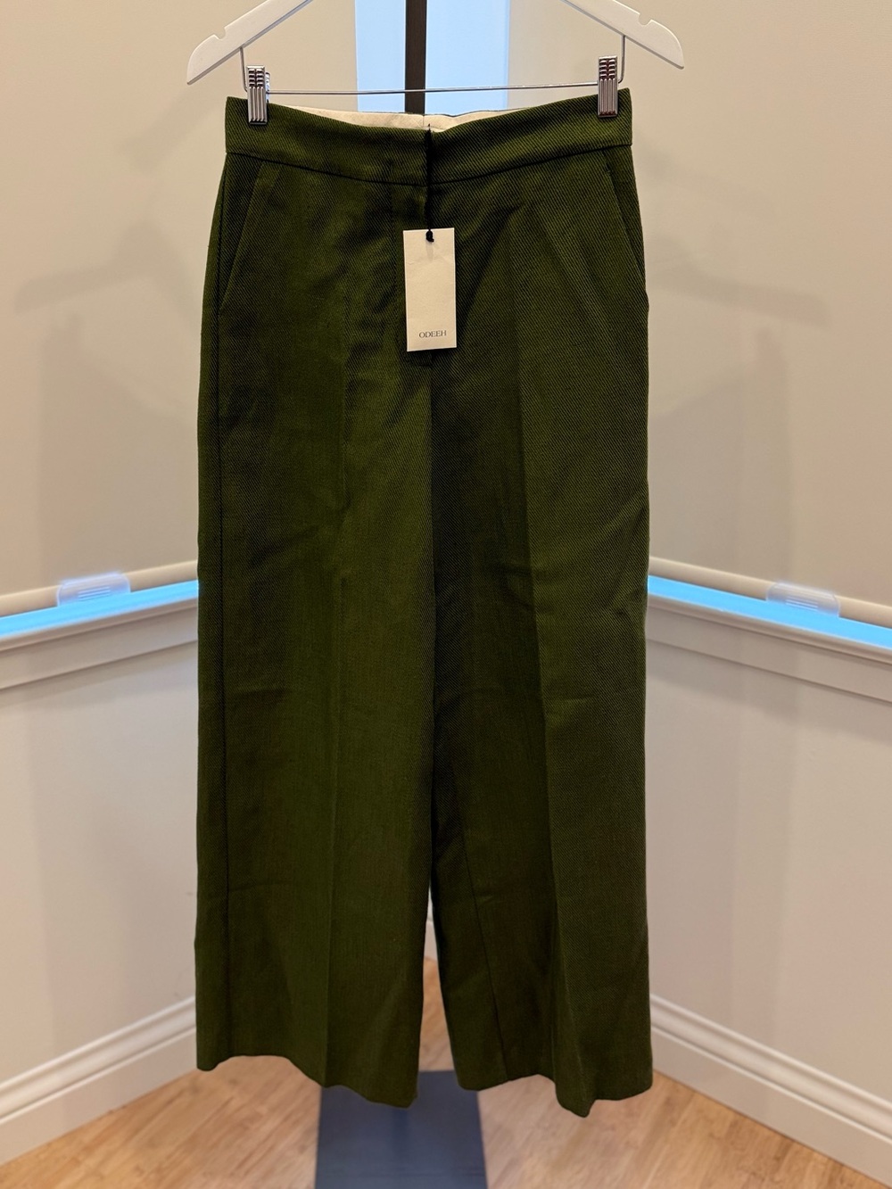 ODEEH Cropped Trousers - Moss